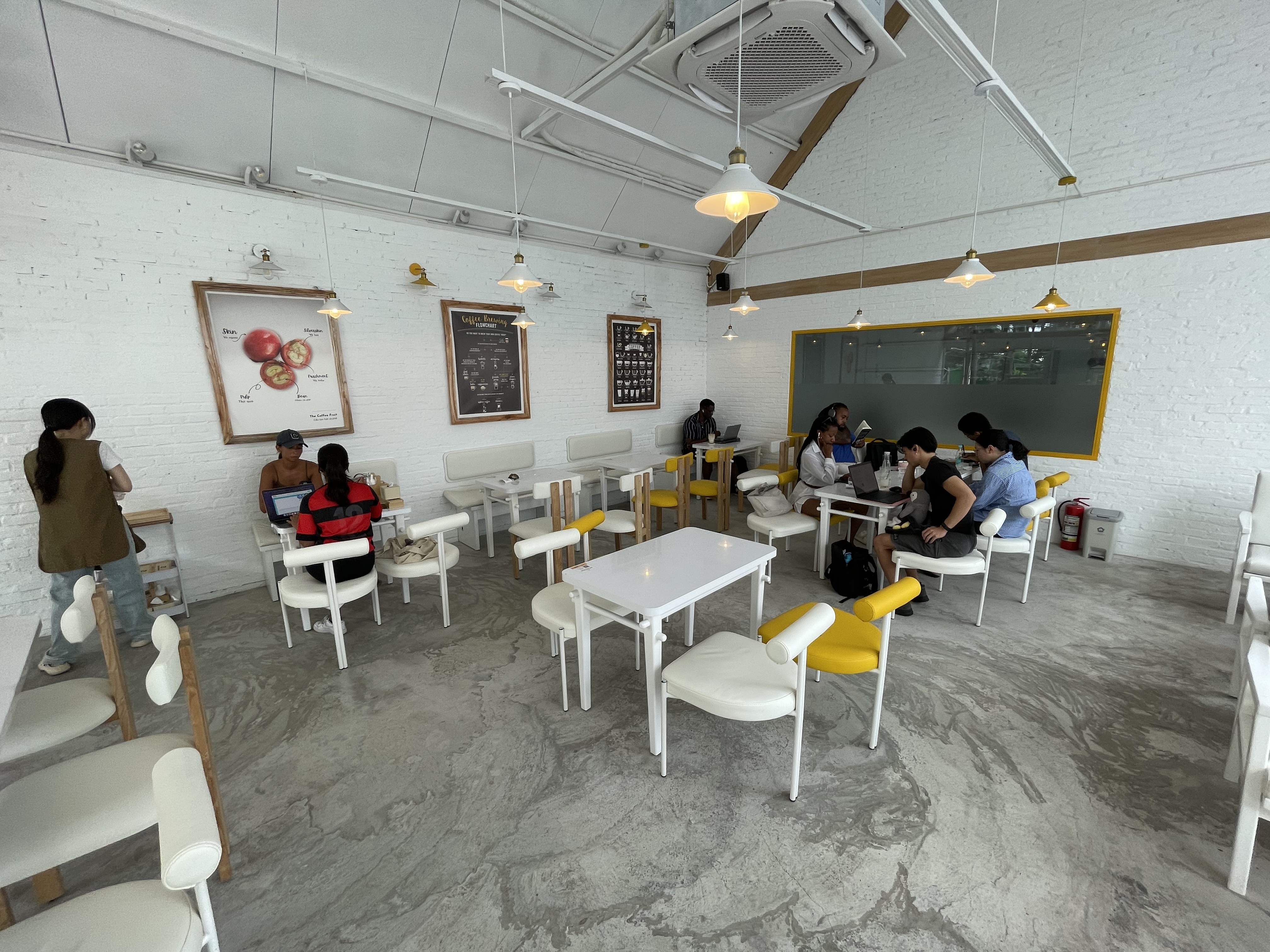 Zi Coffee & Roastery thumbnail 3