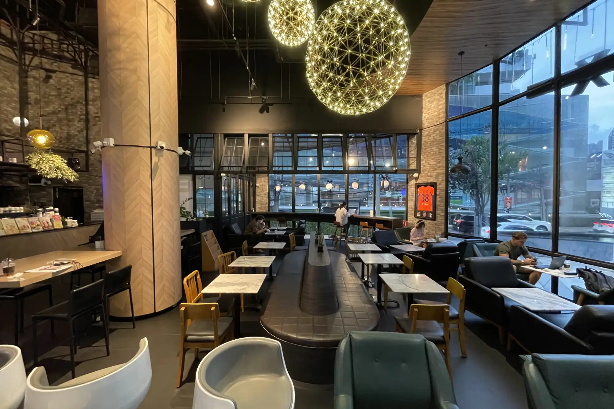 Le Café Phénix thumbnail 3