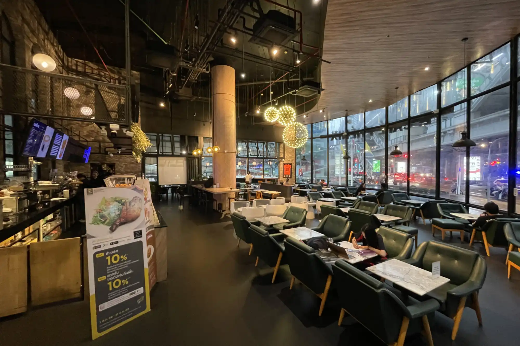 Le Café Phénix thumbnail 2