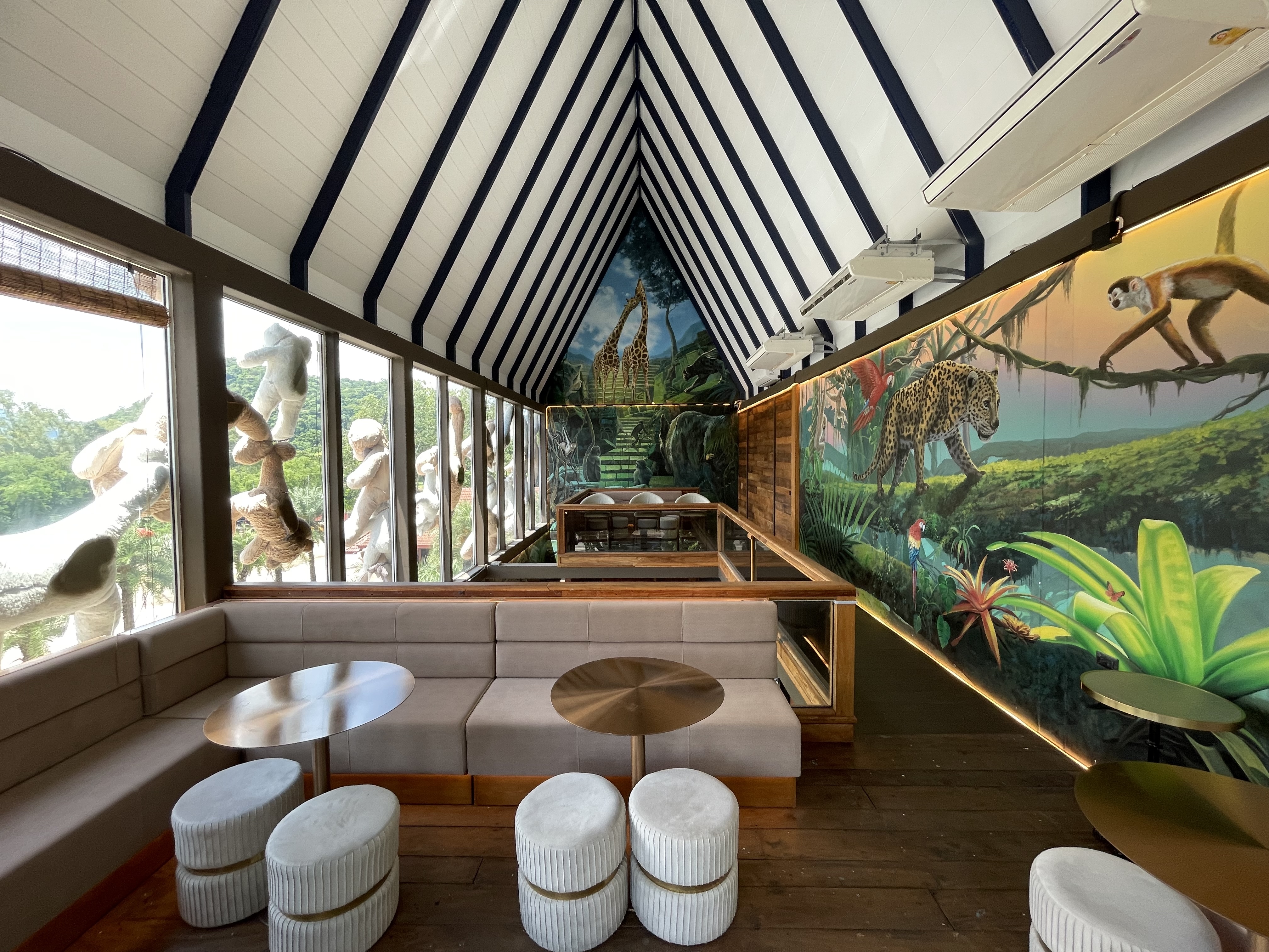 Safari Matcha Bar thumbnail 4