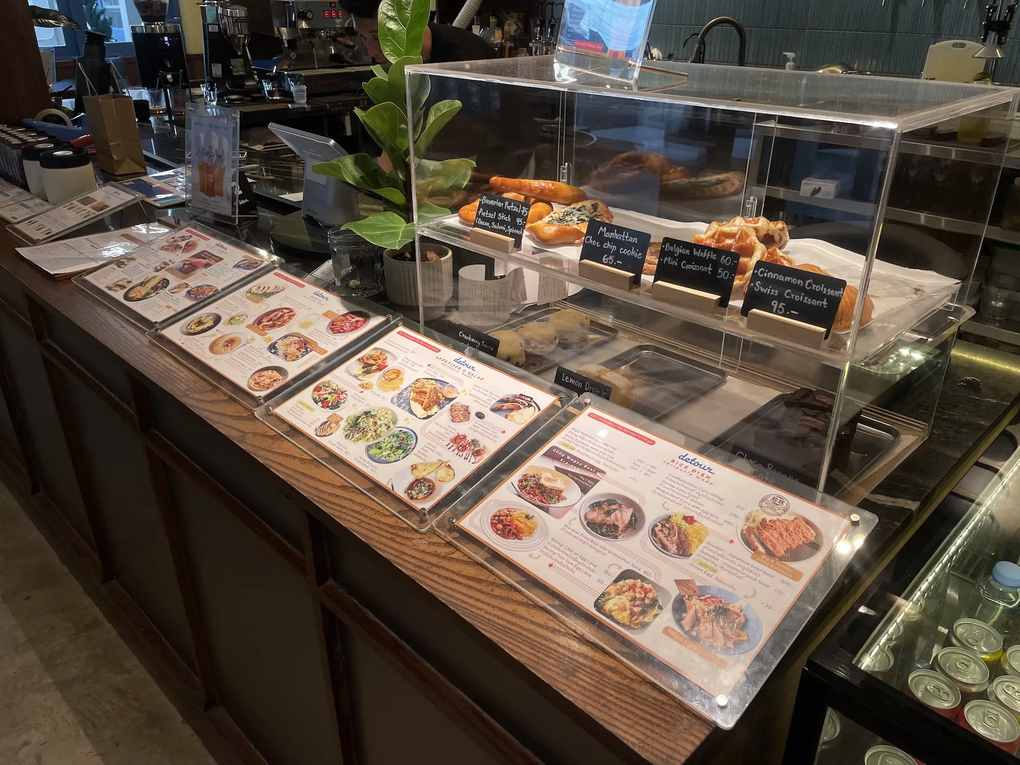 DETOUR | Coffee Brunch & Bar thumbnail 4