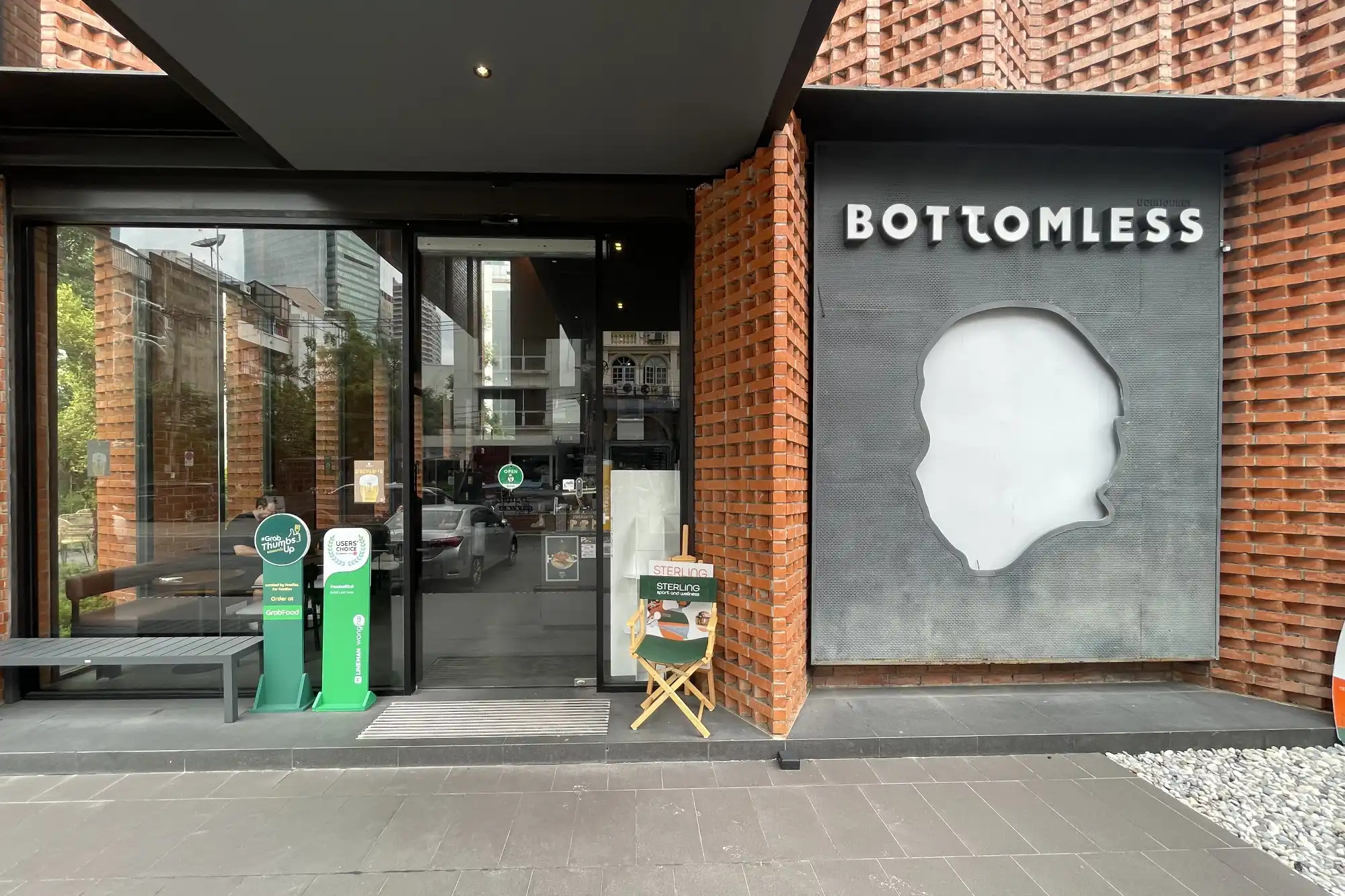 Bottomless Sukhumvit 33