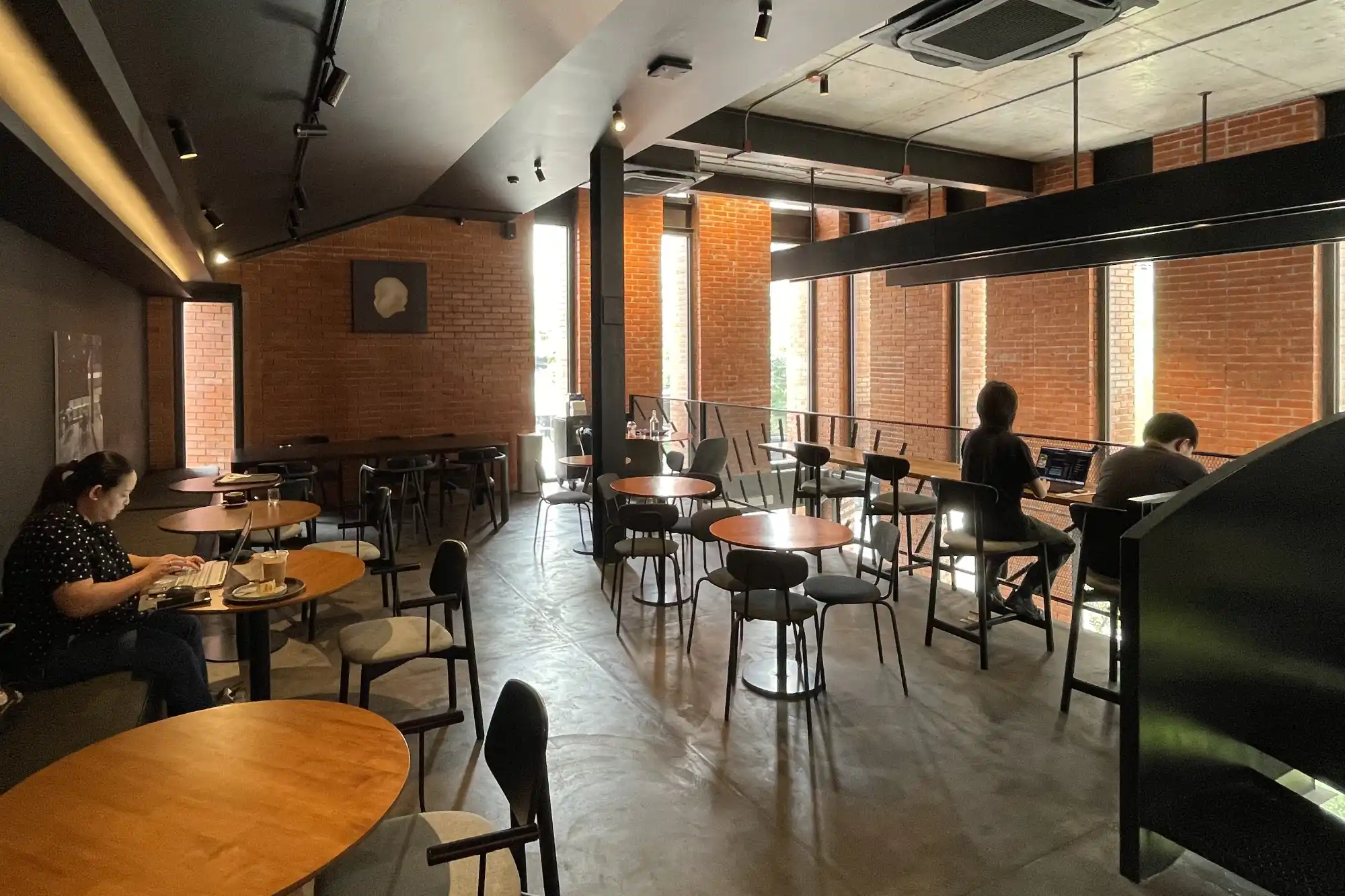 Bottomless Sukhumvit 33 thumbnail 6